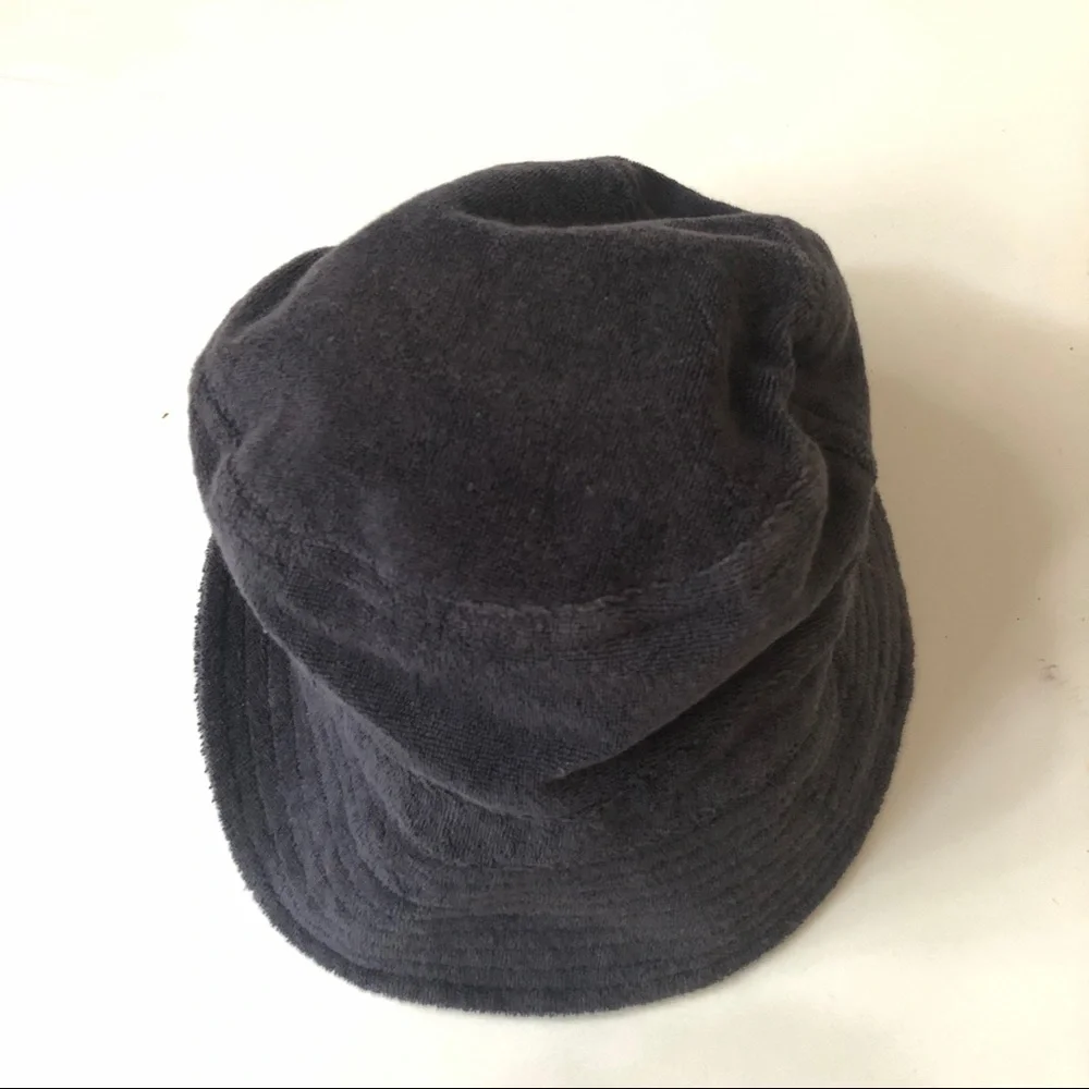 Old navy bucket hat
